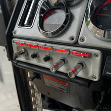 Load image into Gallery viewer, LED EMBLEMS DASH KIT FREIGHTLINER CLASSIC AND FLD120