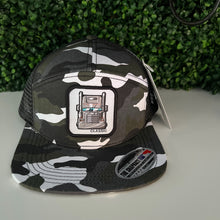Load image into Gallery viewer, Kings of the boulevard freightliner classic SNOW CAMO