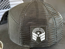 Load image into Gallery viewer, Kings of the boulevard peterbilt 379